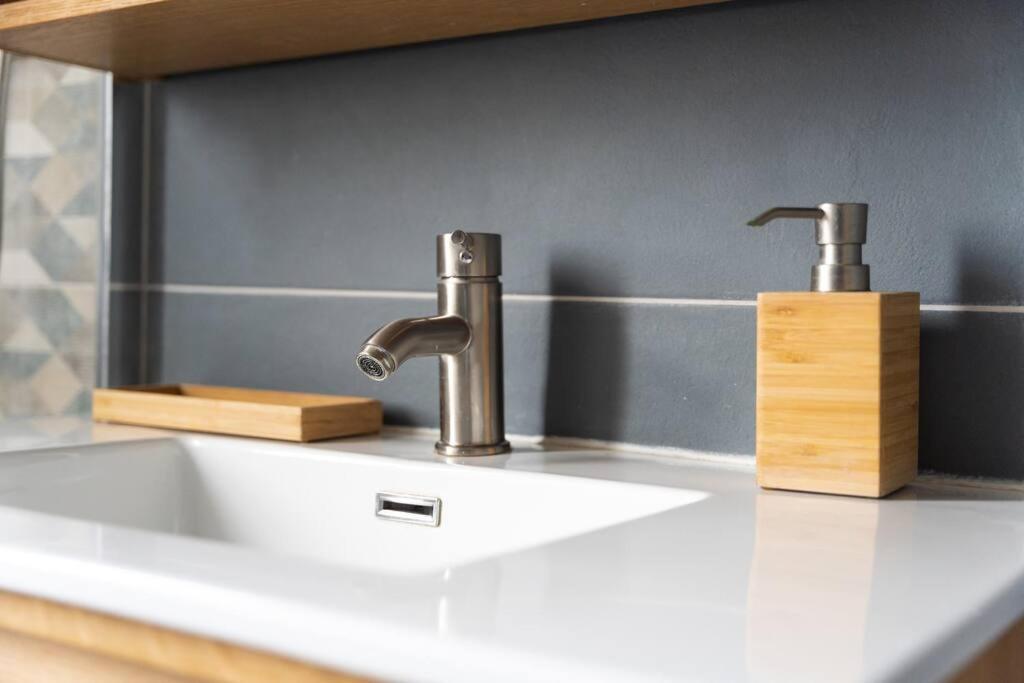 Duplex Moderne Cosy - Proche Porte D'Italie - Parking Ле-Кримлен-Бисетр Экстерьер фото